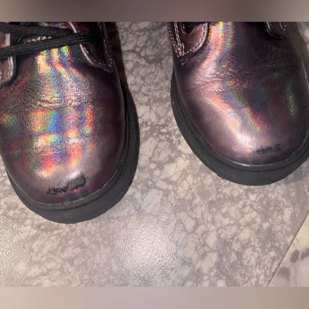 Art Class Zoe Girls Iridescent Metallic Combat Boots Lace Up Size 2